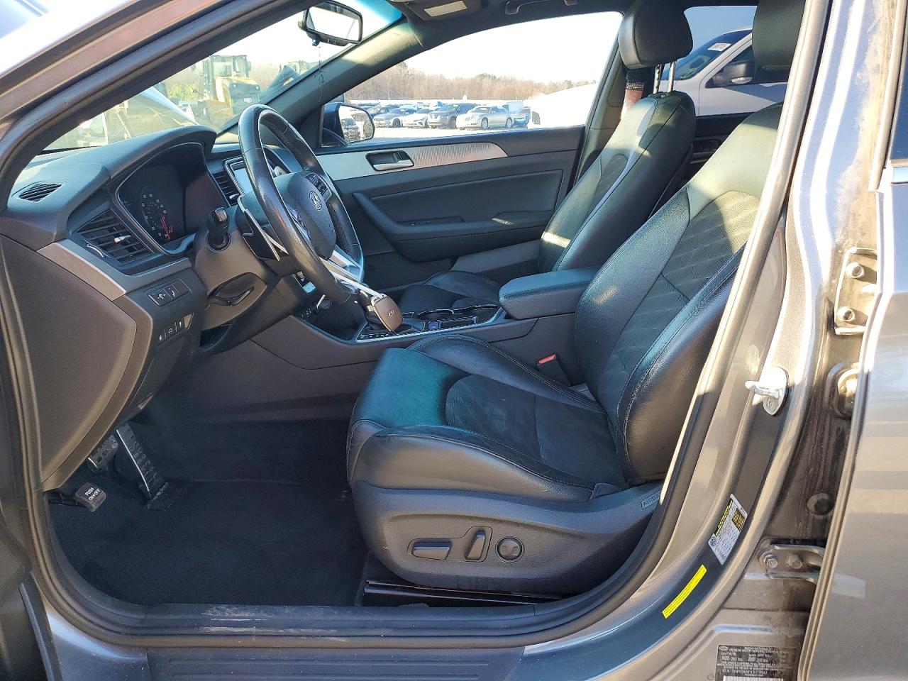 2018 HYUNDAI SONATA SPORT photo 7