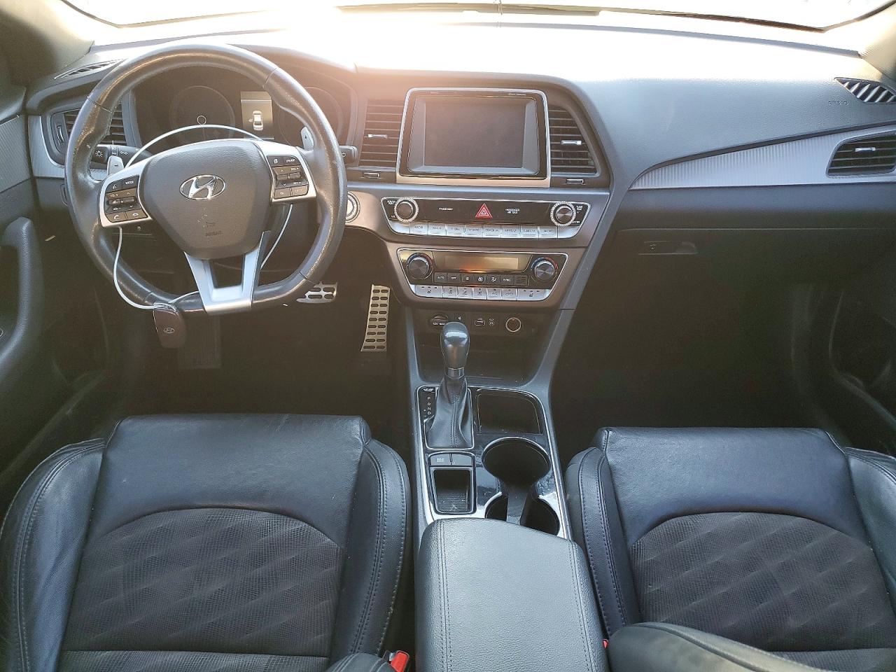 2018 HYUNDAI SONATA SPORT photo 8