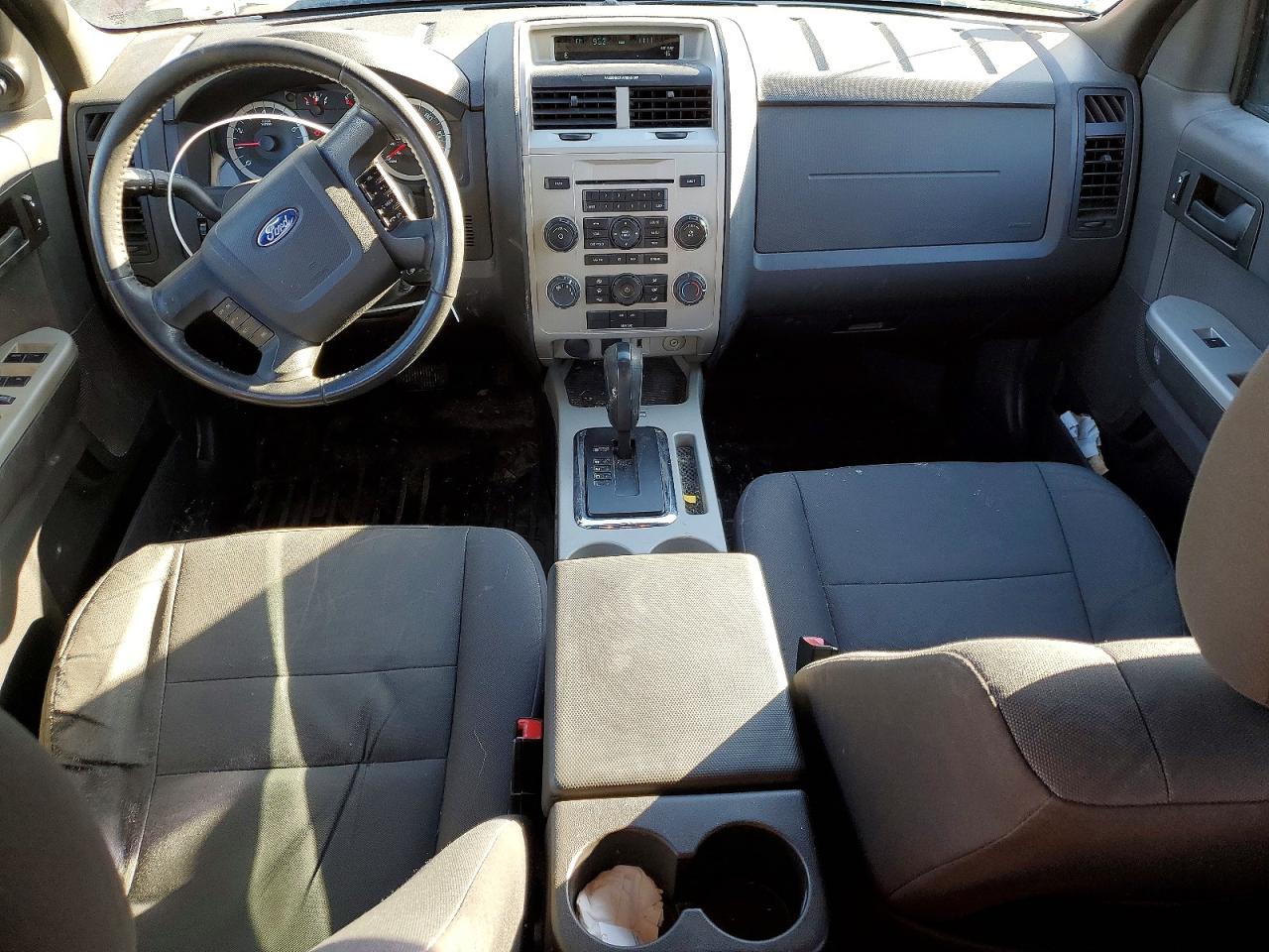2012 FORD ESCAPE XLT photo 8