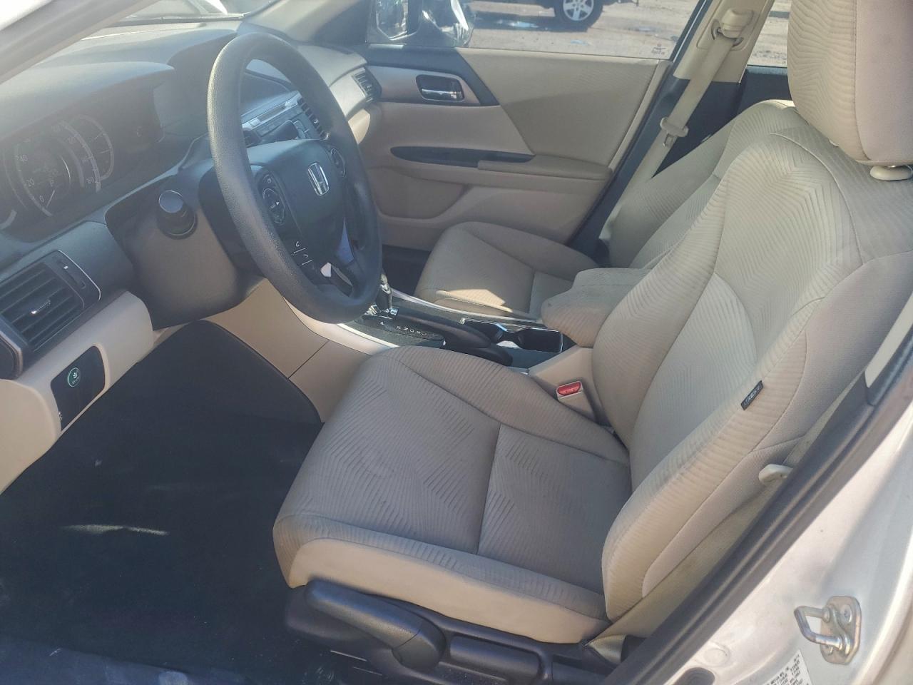 2015 HONDA ACCORD LX photo 7