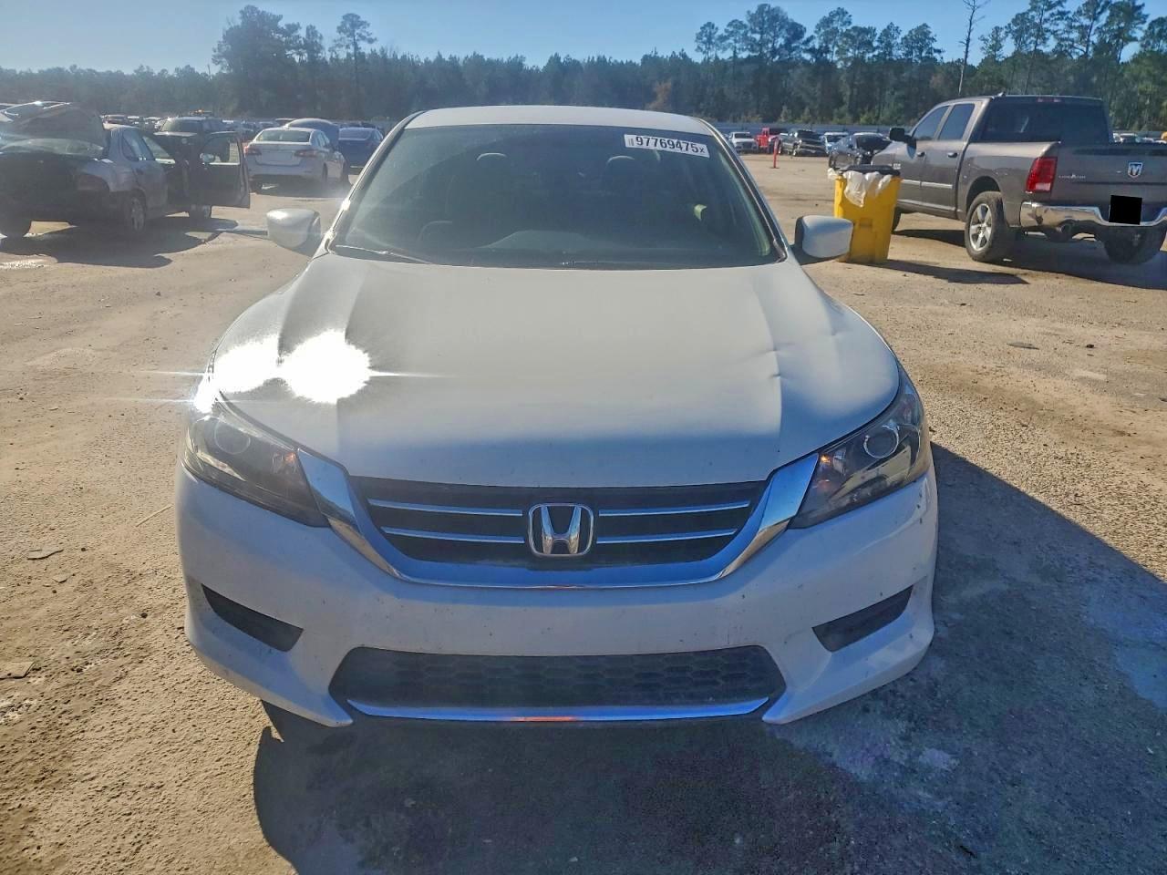 2015 HONDA ACCORD LX photo 5
