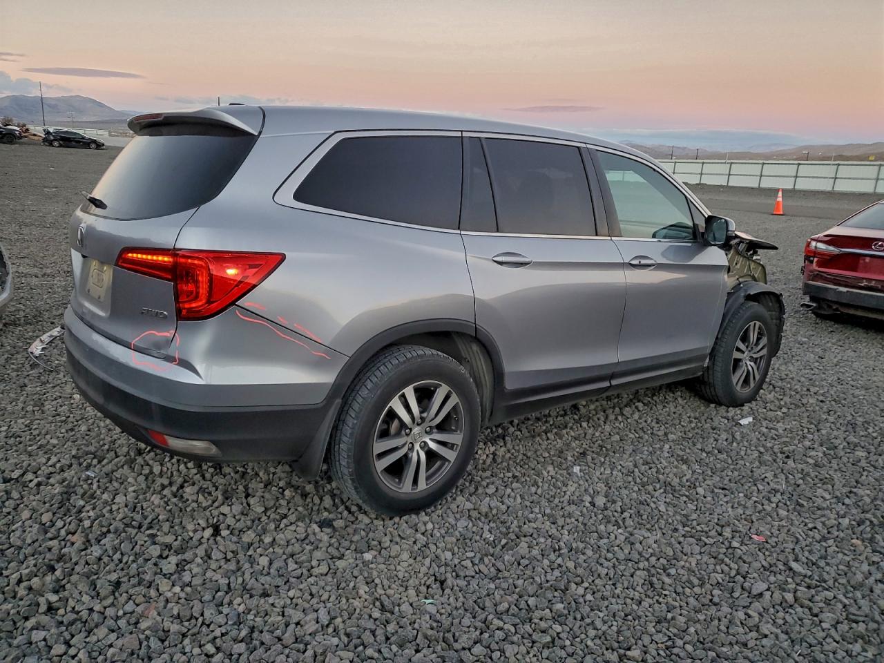 2016 HONDA PILOT EX photo 3