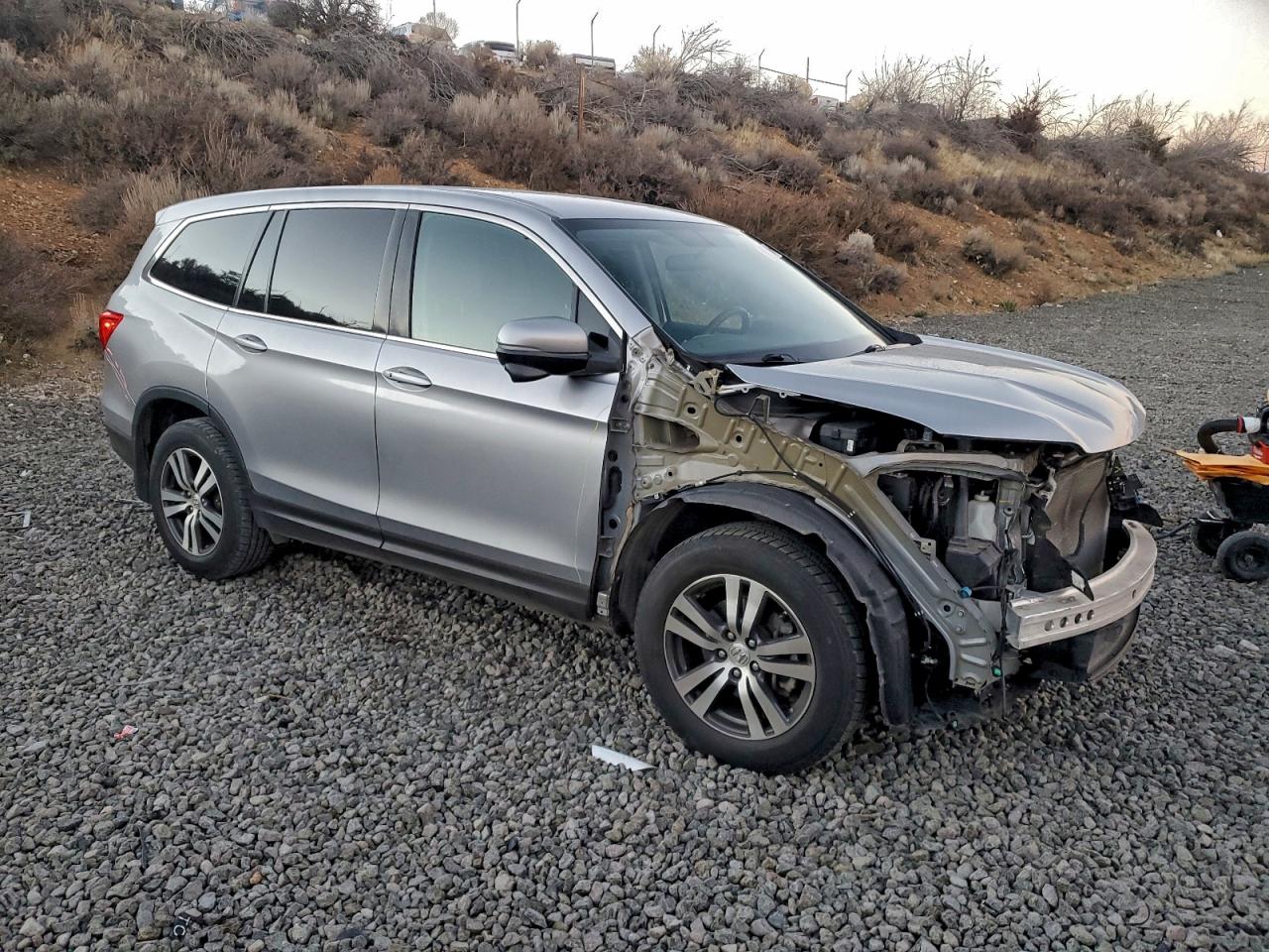 2016 HONDA PILOT EX photo 4