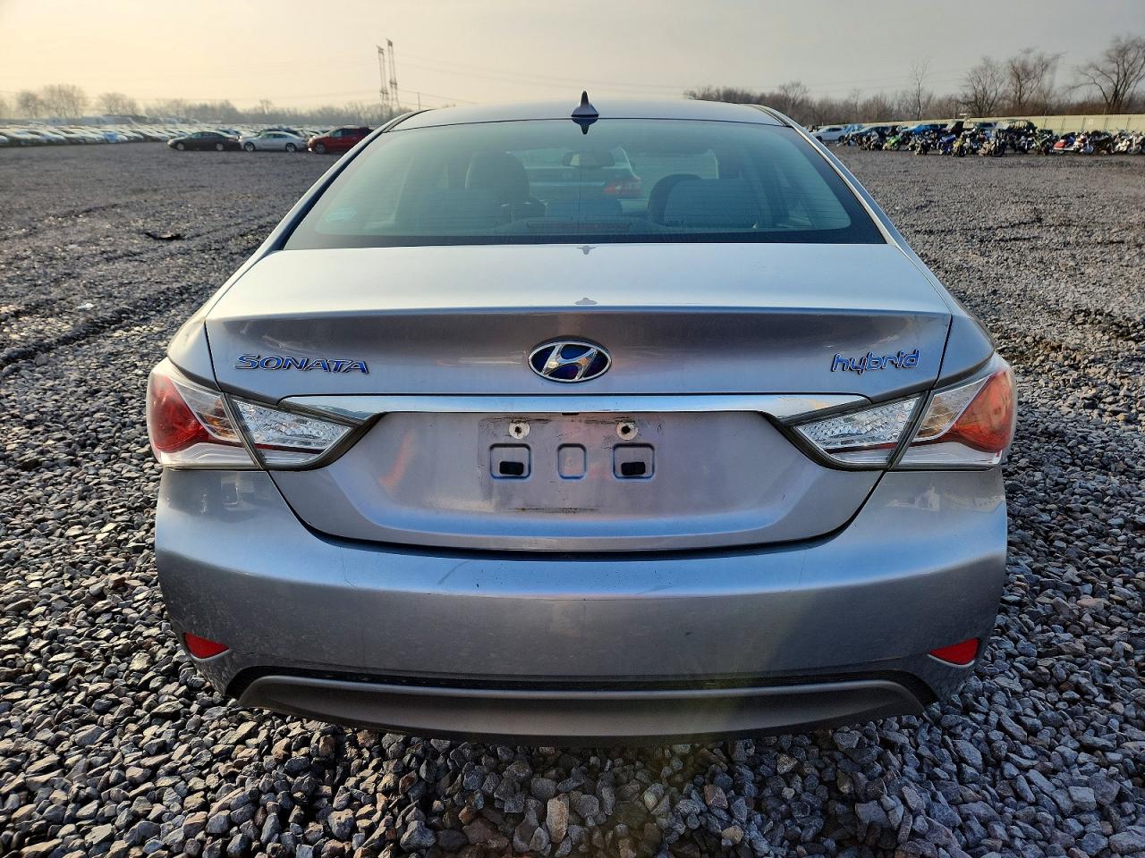 2015 HYUNDAI SONATA HYBRID photo 16