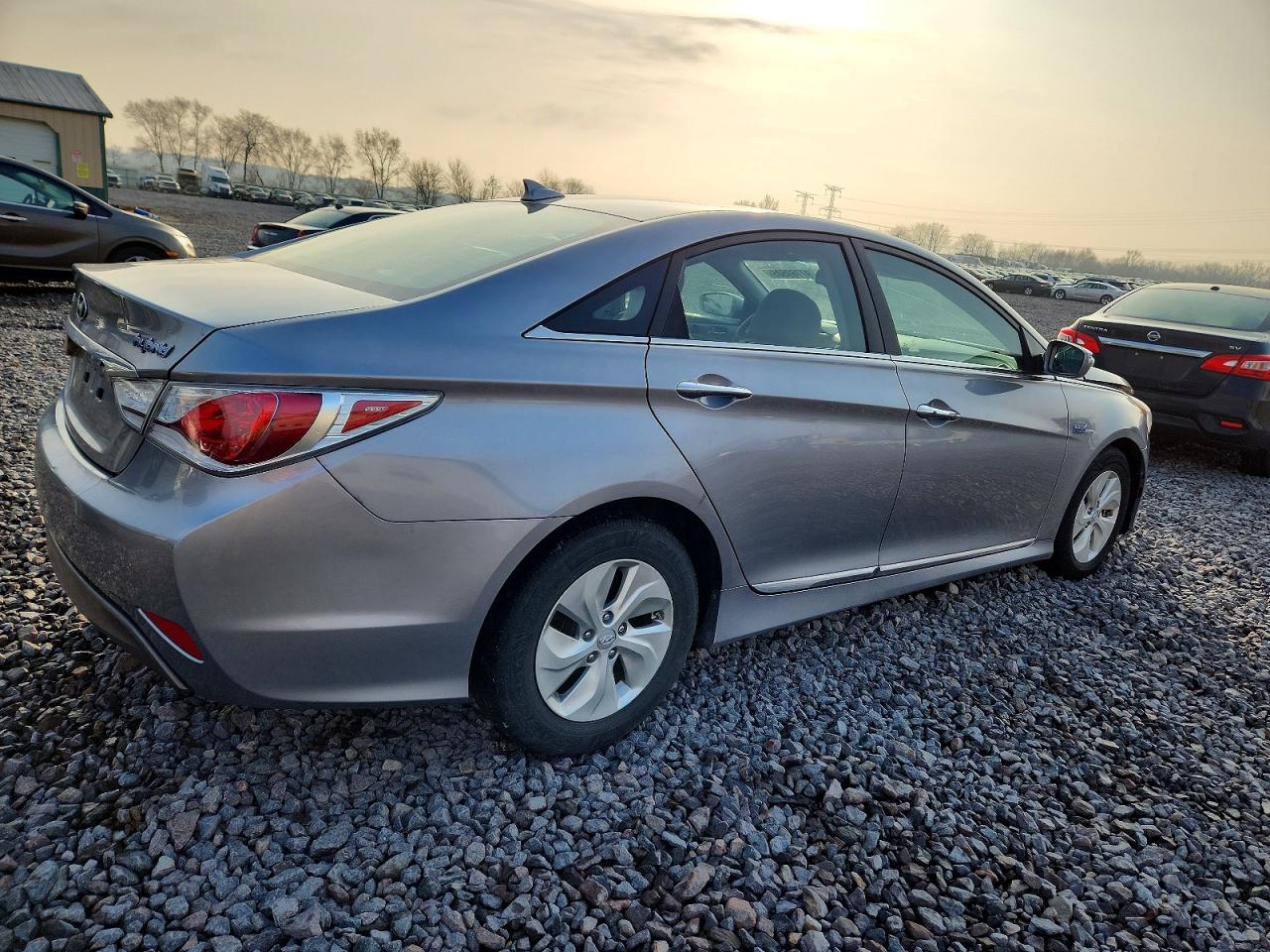 2015 HYUNDAI SONATA HYBRID photo 7