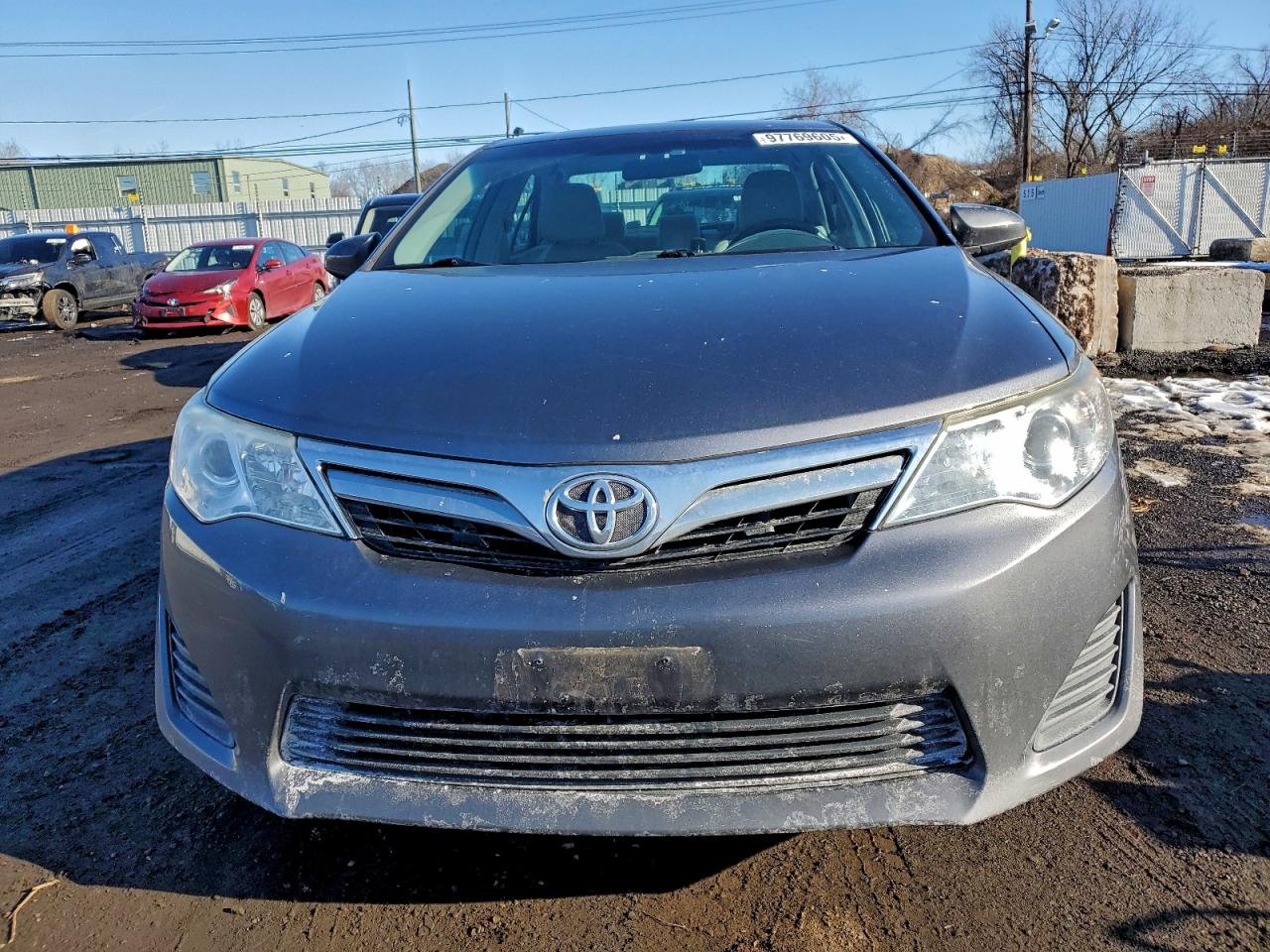 2013 TOYOTA CAMRY L photo 5
