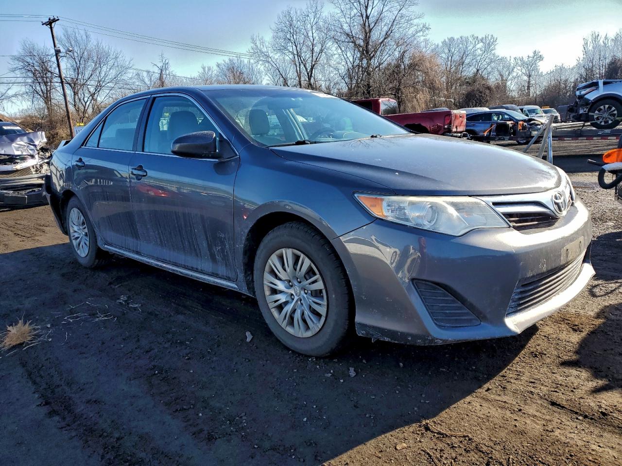 2013 TOYOTA CAMRY L photo 4
