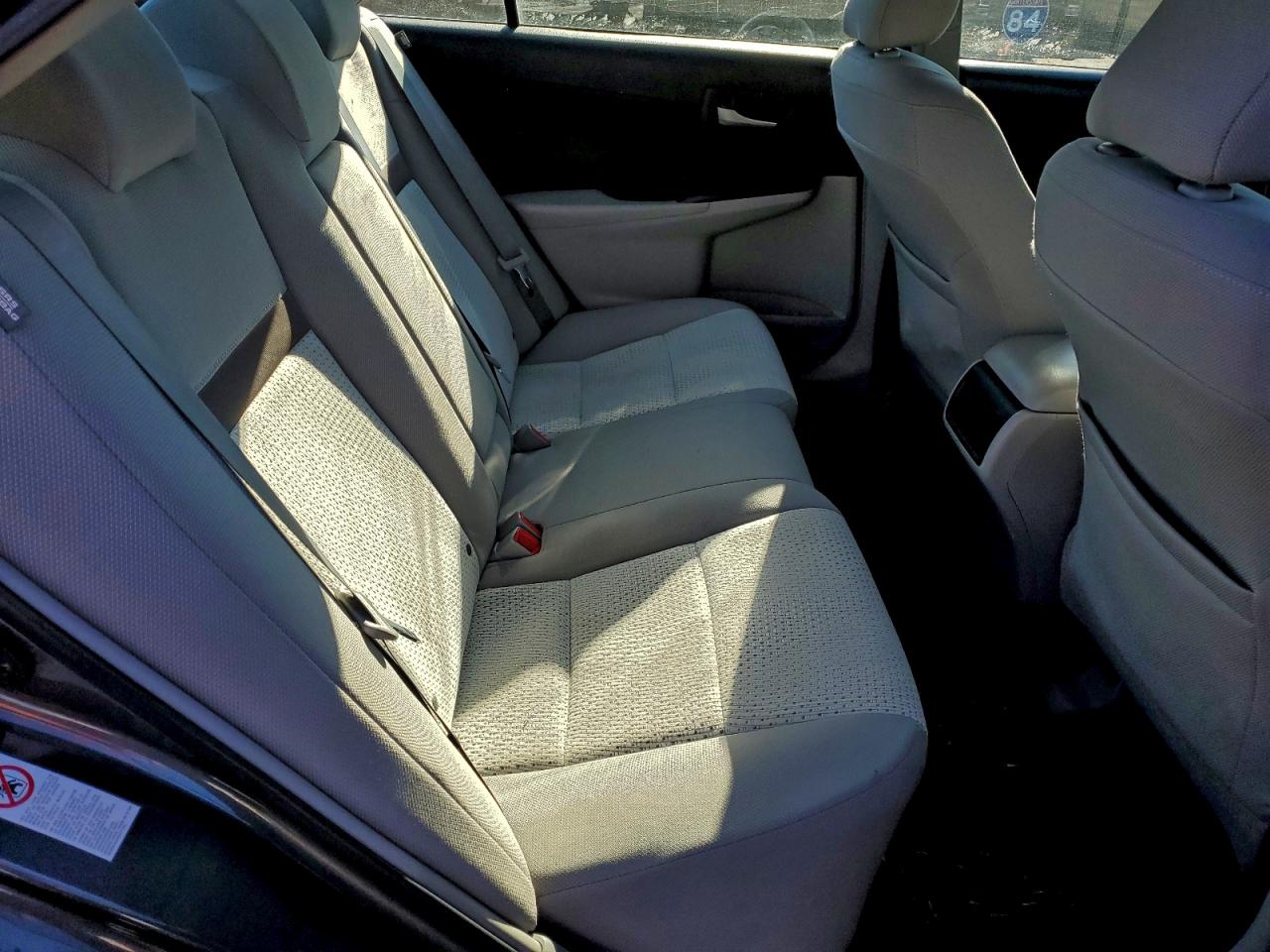 2013 TOYOTA CAMRY L photo 10