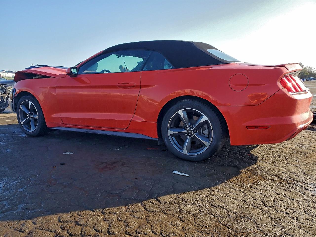 2015 FORD MUSTANG photo 4