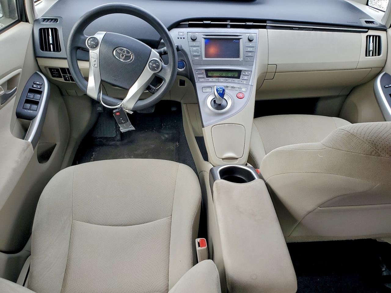 2015 TOYOTA PRIUS photo 15