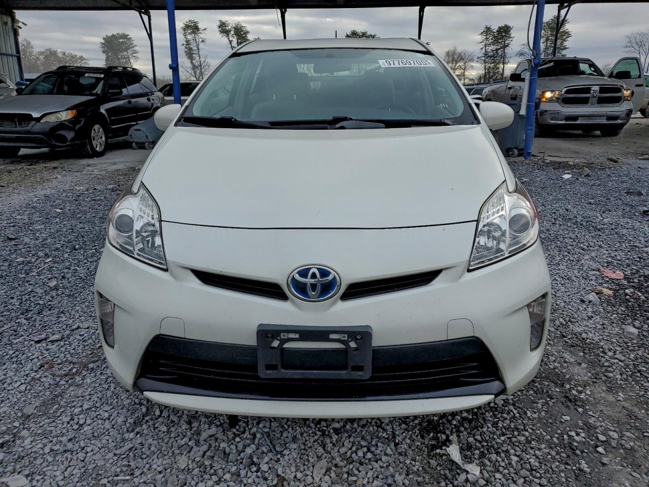 2015 TOYOTA PRIUS photo 9