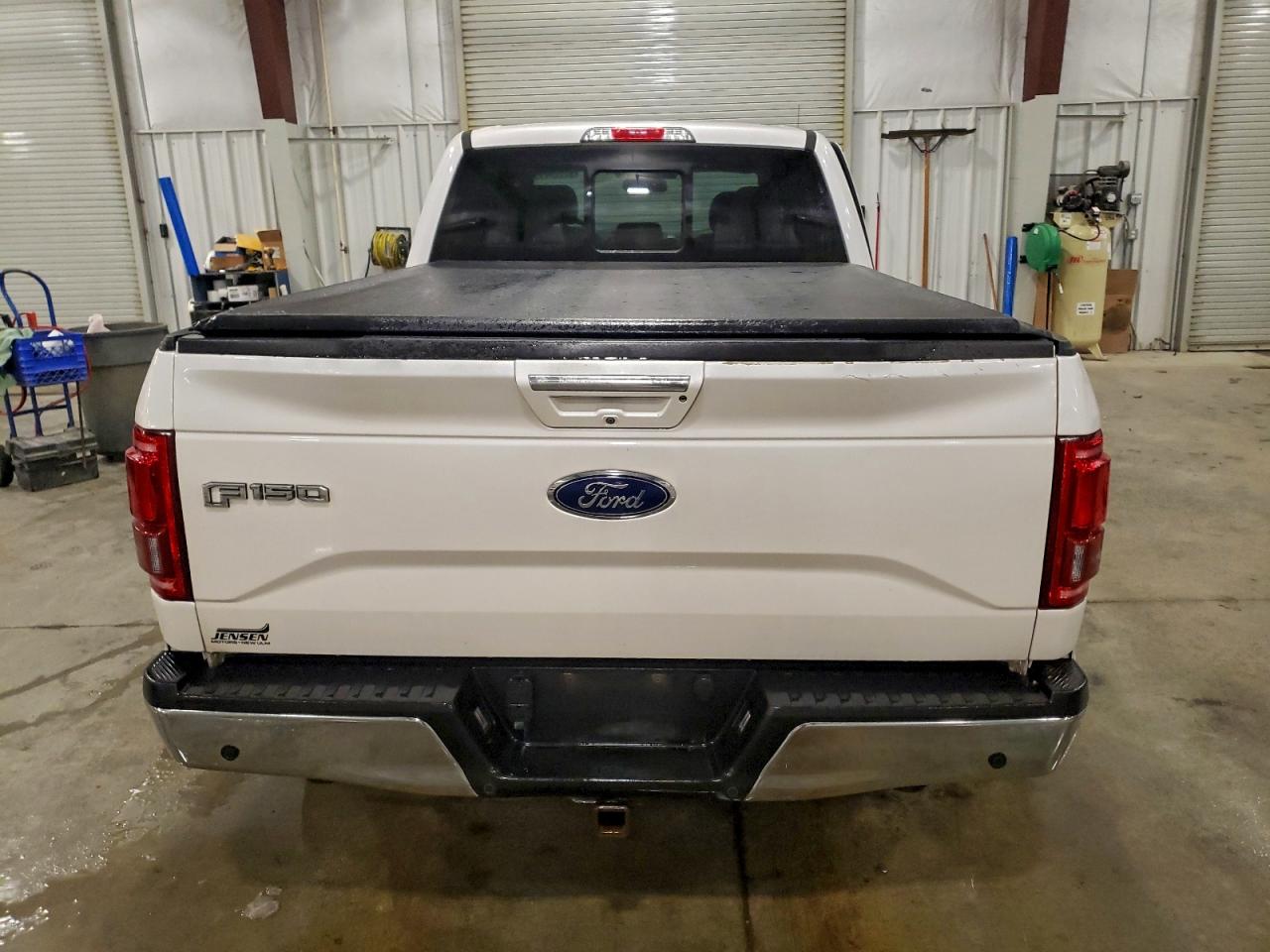 2017 FORD F150 SUPERCREW photo 11