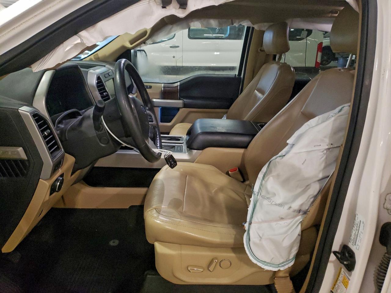 2017 FORD F150 SUPERCREW photo 13