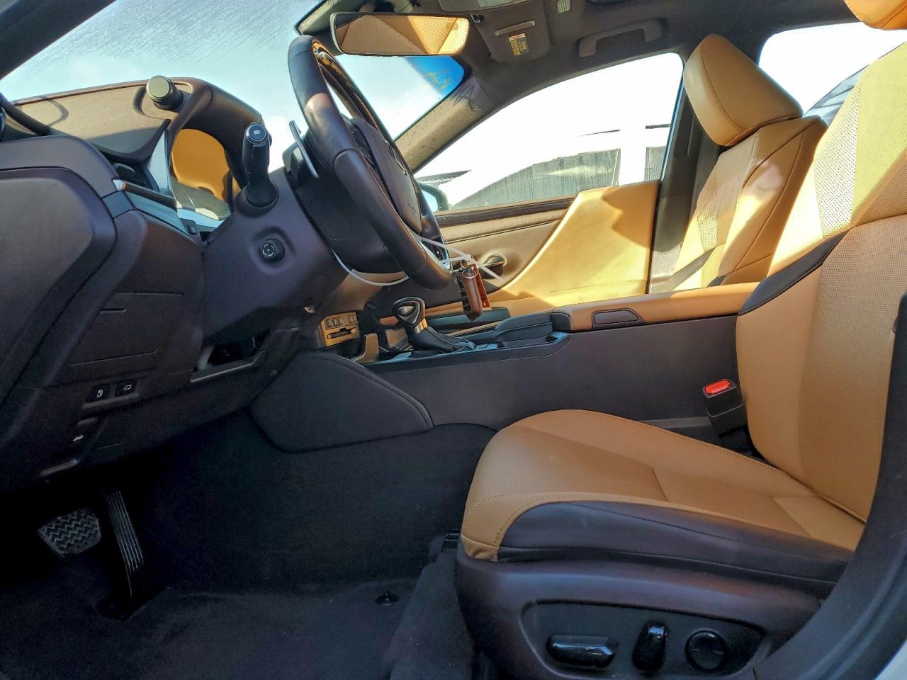 2020 LEXUS ES 350 photo 13
