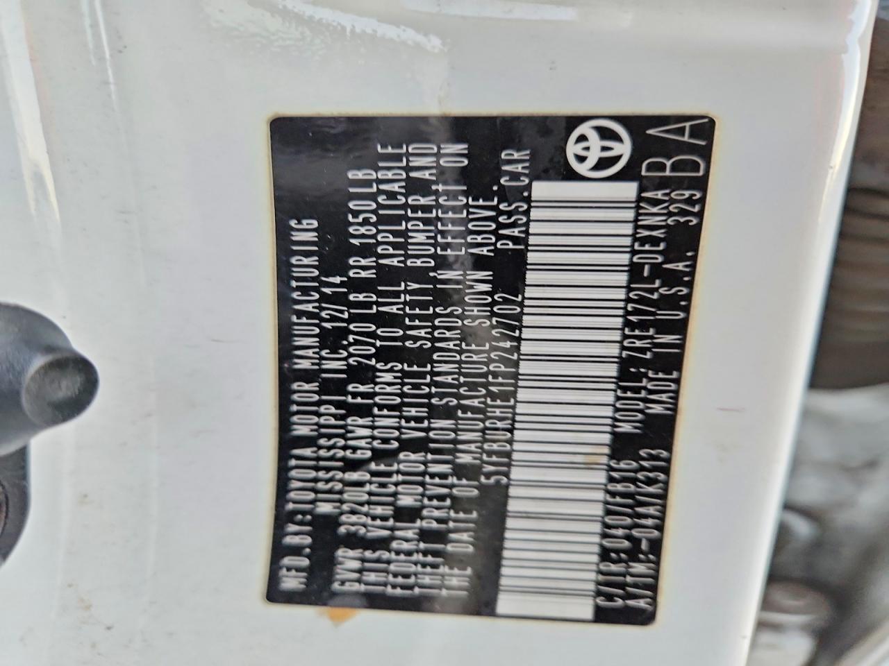 2015 TOYOTA COROLLA L photo 13