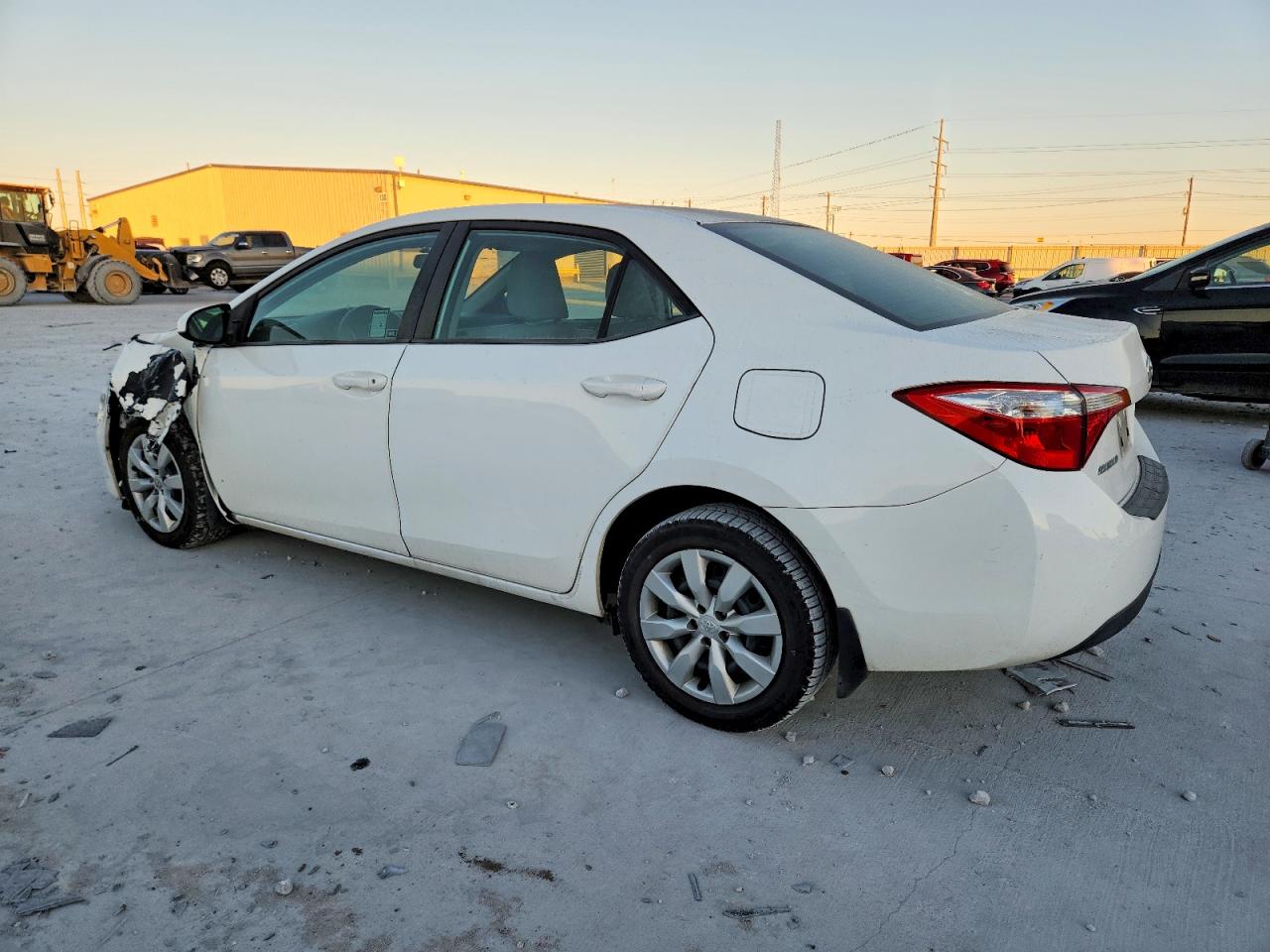 2015 TOYOTA COROLLA L photo 2