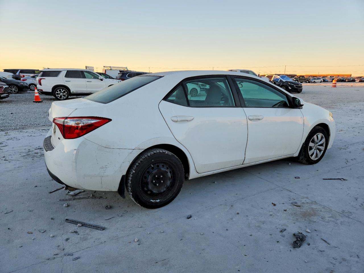 2015 TOYOTA COROLLA L photo 3