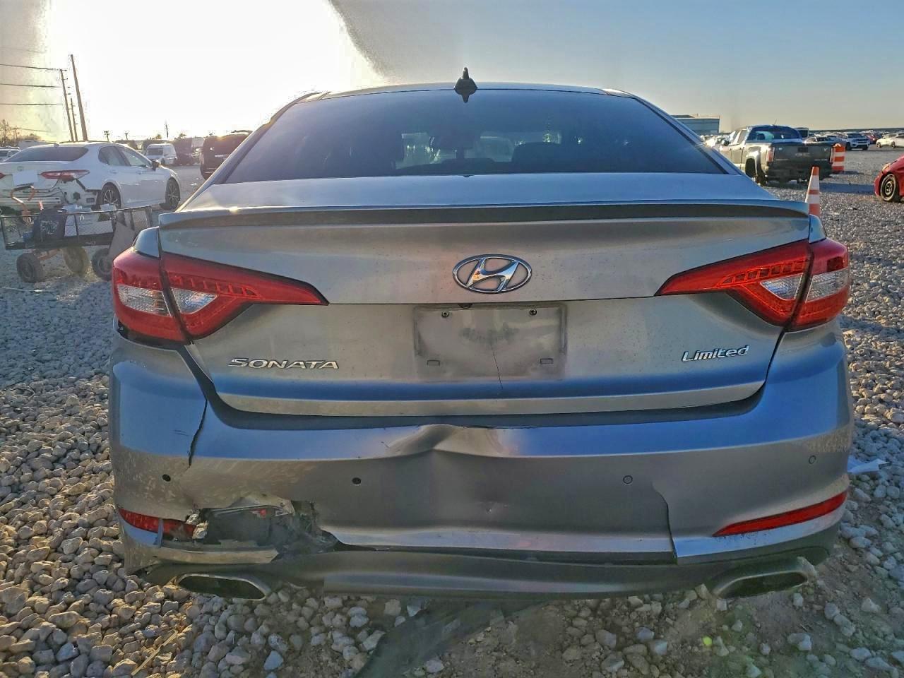 2016 HYUNDAI SONATA SPORT photo 16