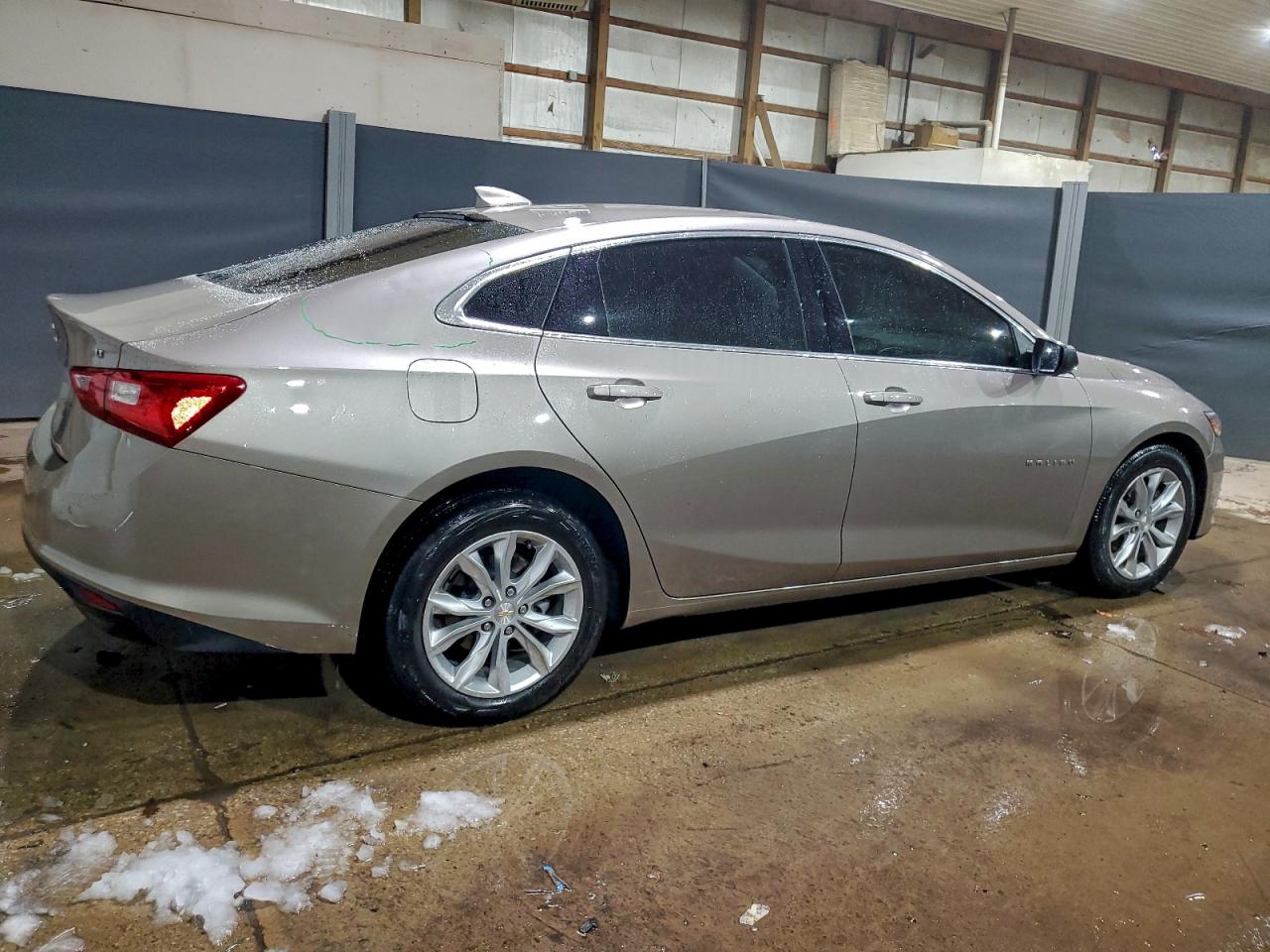 2024 CHEVROLET MALIBU LT photo 3