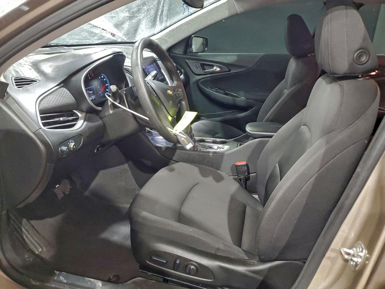 2024 CHEVROLET MALIBU LT photo 7
