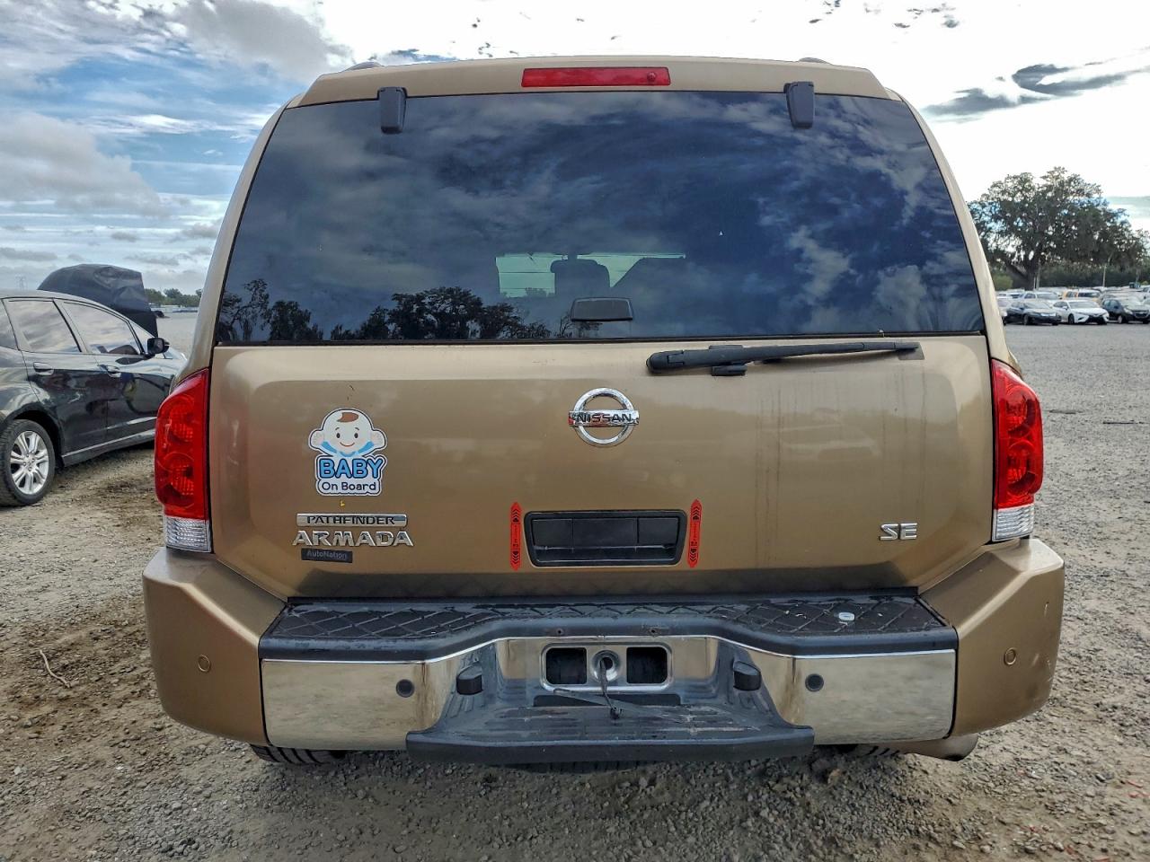 2004 NISSAN ARMADA SE photo 6
