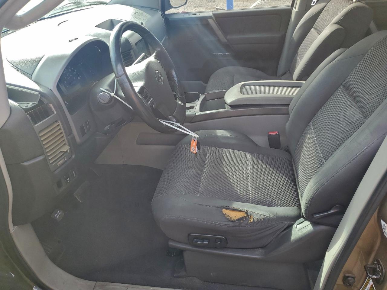 2004 NISSAN ARMADA SE photo 7