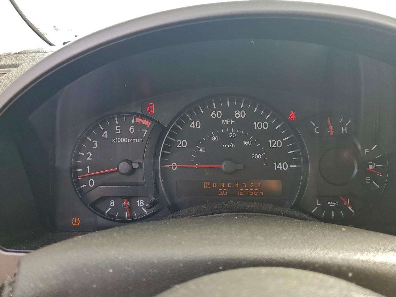 2004 NISSAN ARMADA SE photo 9