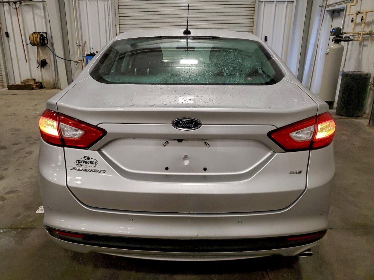 2016 FORD FUSION SE photo 6