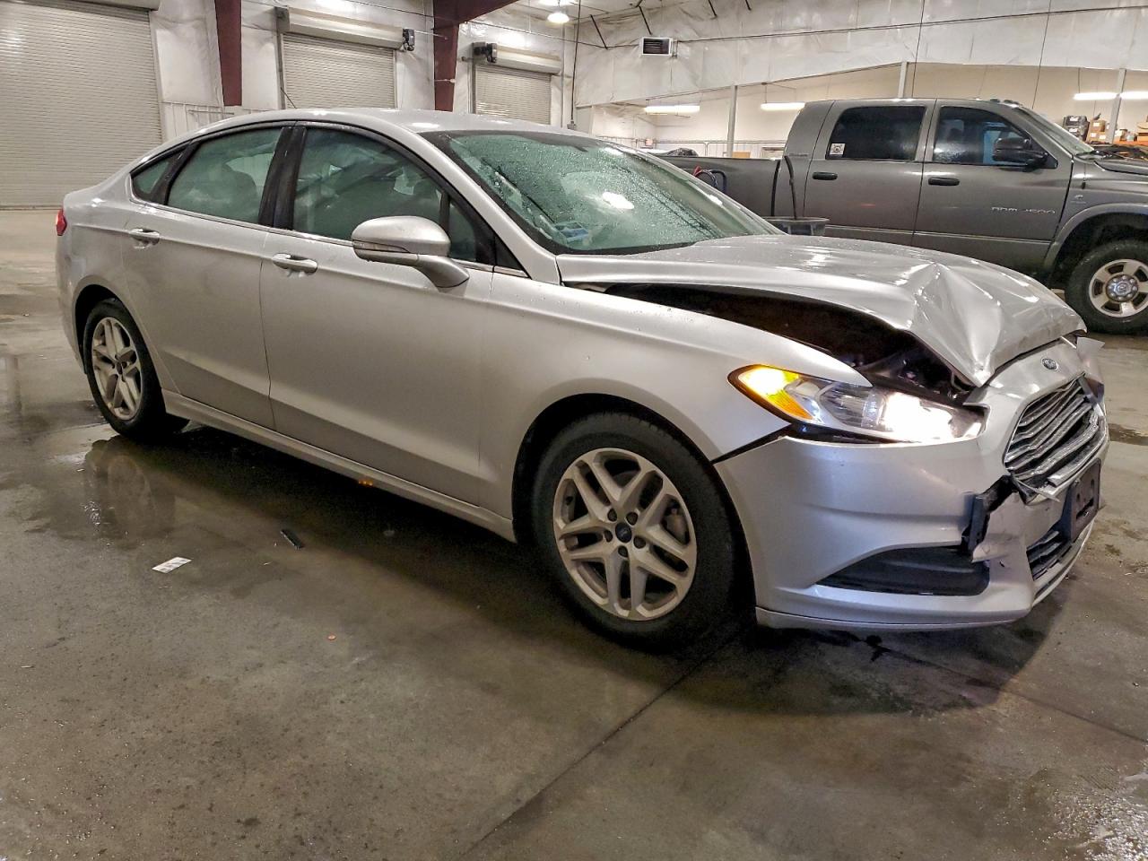 2016 FORD FUSION SE photo 4