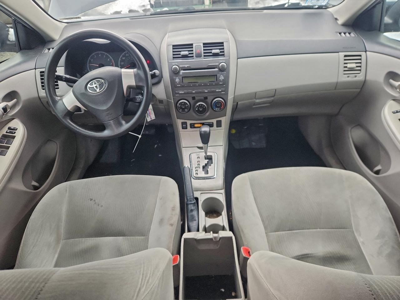 2011 TOYOTA COROLLA BASE photo 8