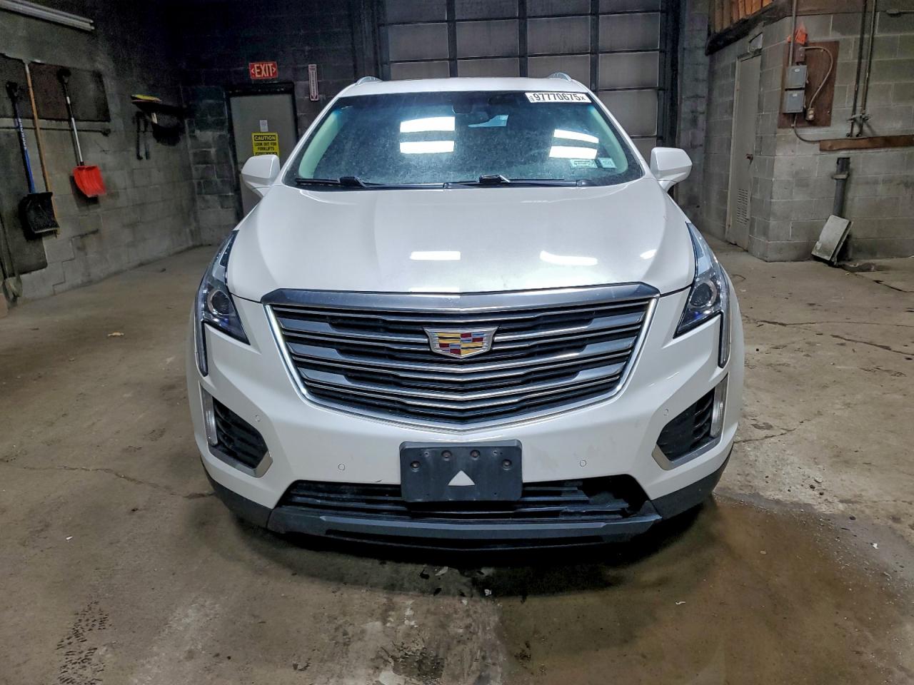 2017 CADILLAC XT5 LUXURY photo 9