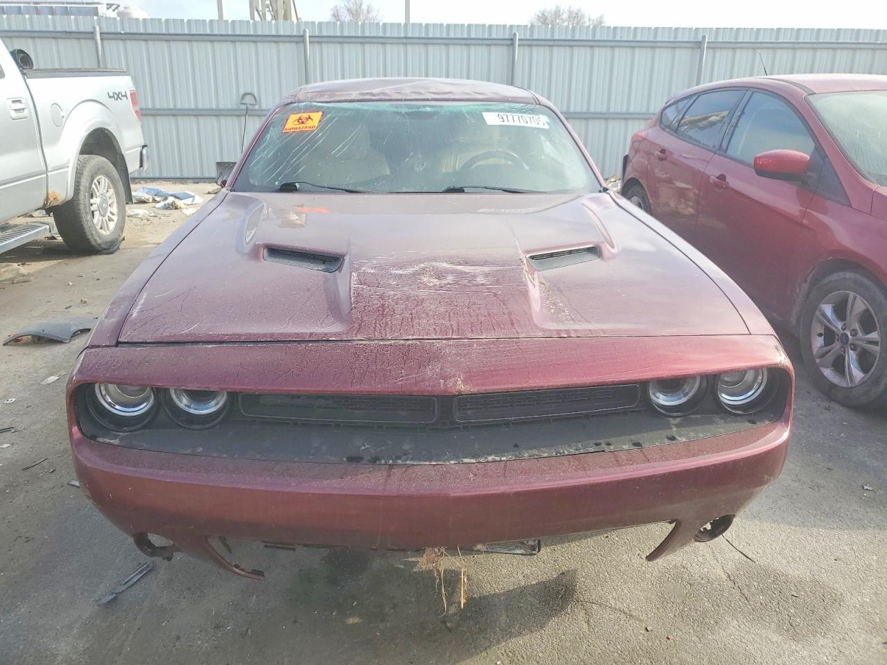2022 DODGE CHALLENGER SXT photo 9