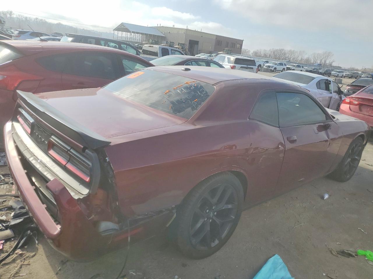 2022 DODGE CHALLENGER SXT photo 5