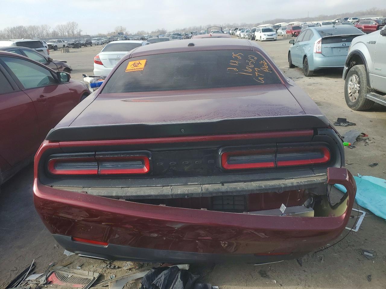 2022 DODGE CHALLENGER SXT photo 11