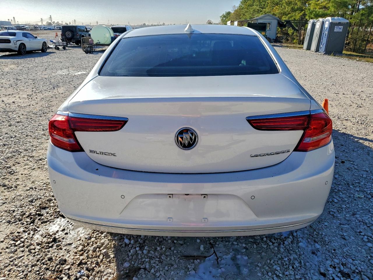 2018 BUICK LACROSSE ESSENCE photo 11