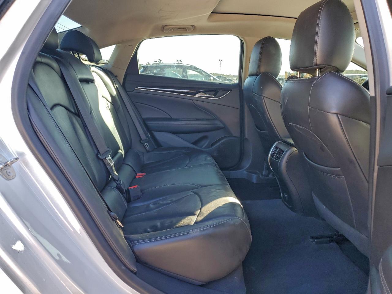 2018 BUICK LACROSSE ESSENCE photo 19