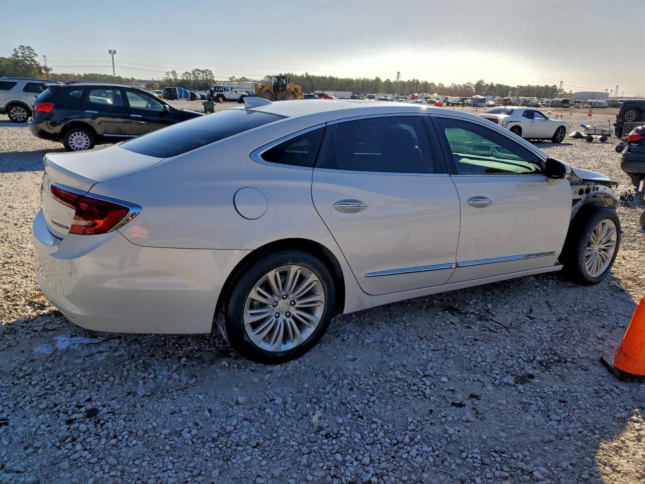 2018 BUICK LACROSSE ESSENCE photo 5