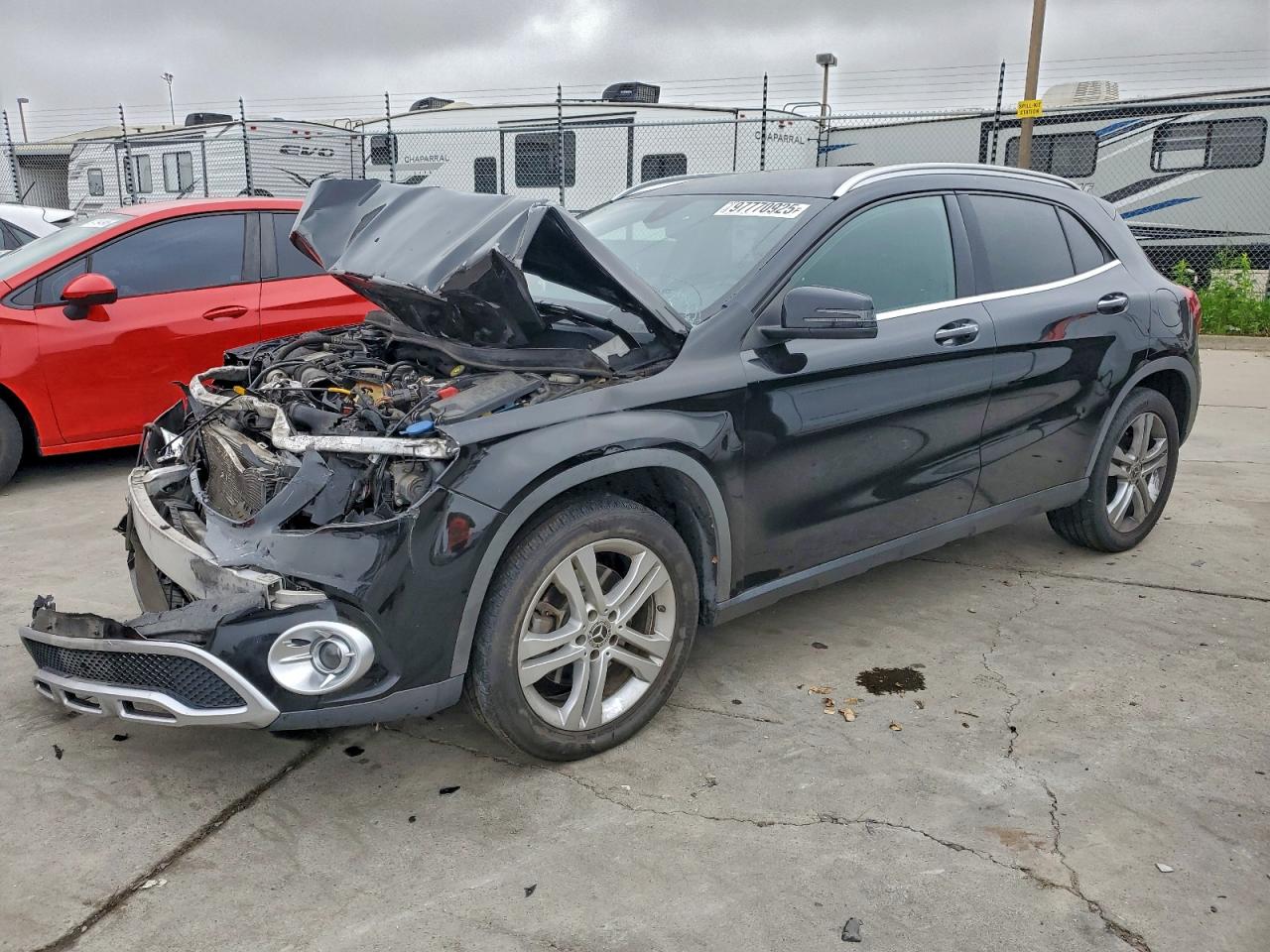 2019 MERCEDES-BENZ GLA