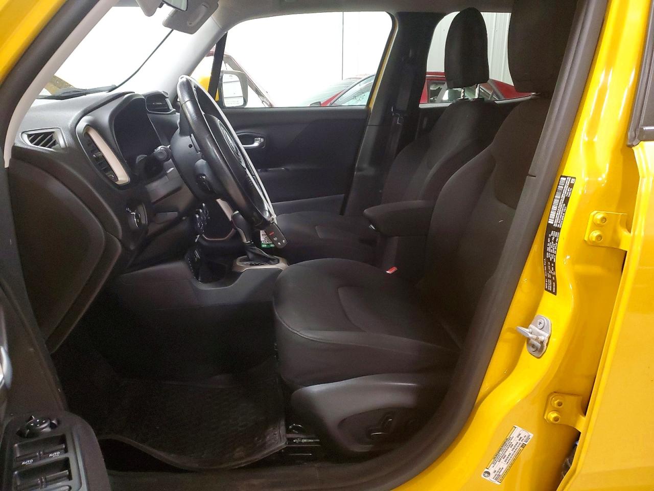 2015 JEEP RENEGADE LATITUDE photo 7
