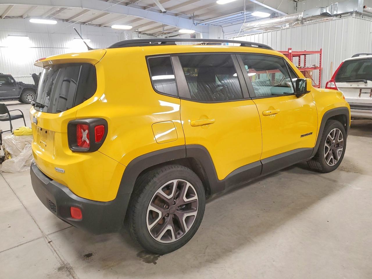 2015 JEEP RENEGADE LATITUDE photo 3