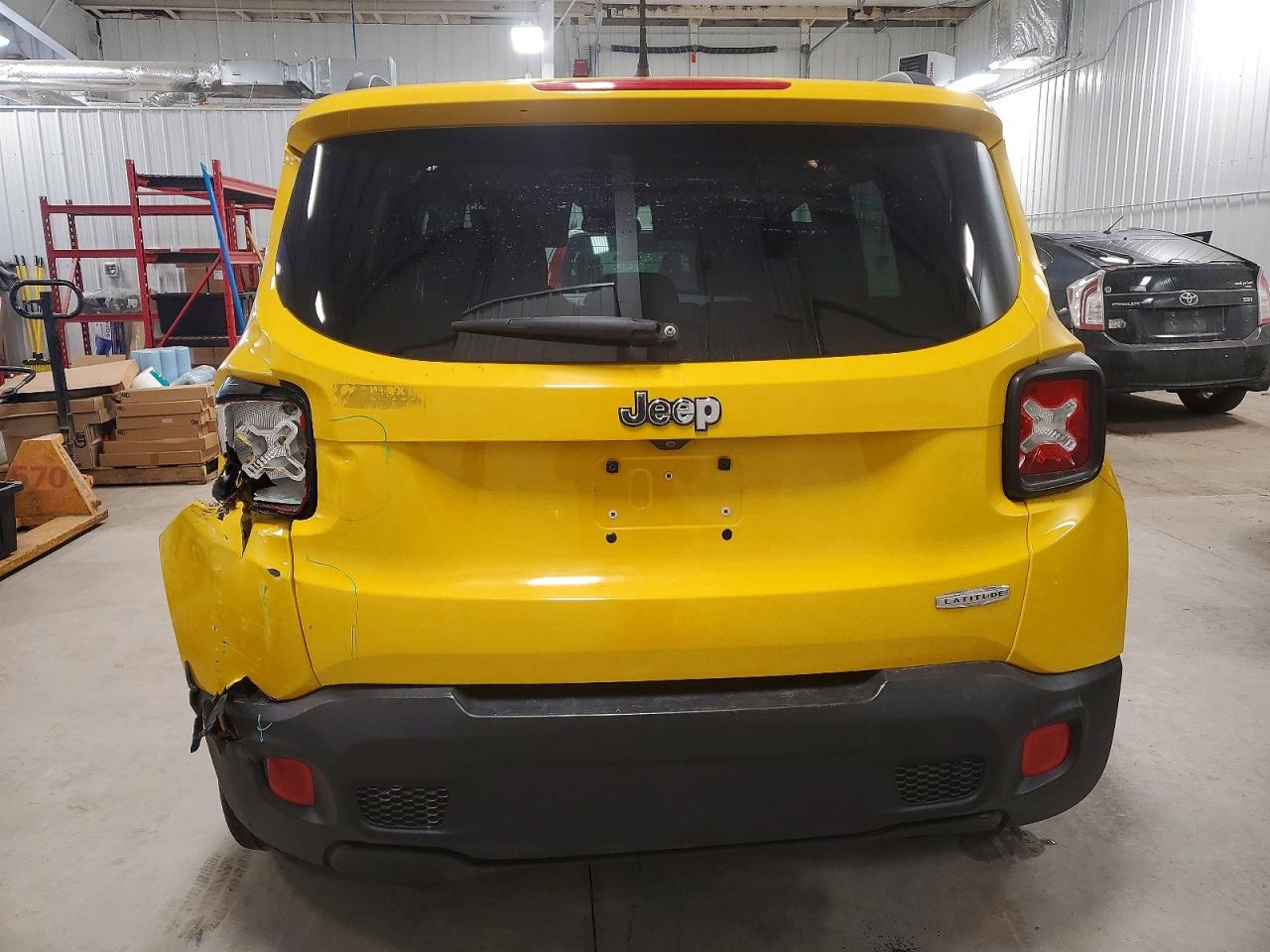 2015 JEEP RENEGADE LATITUDE photo 6
