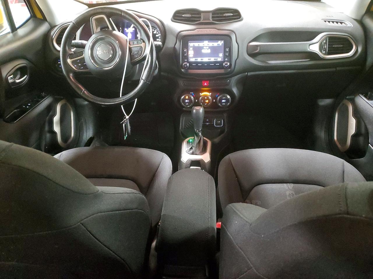 2015 JEEP RENEGADE LATITUDE photo 8