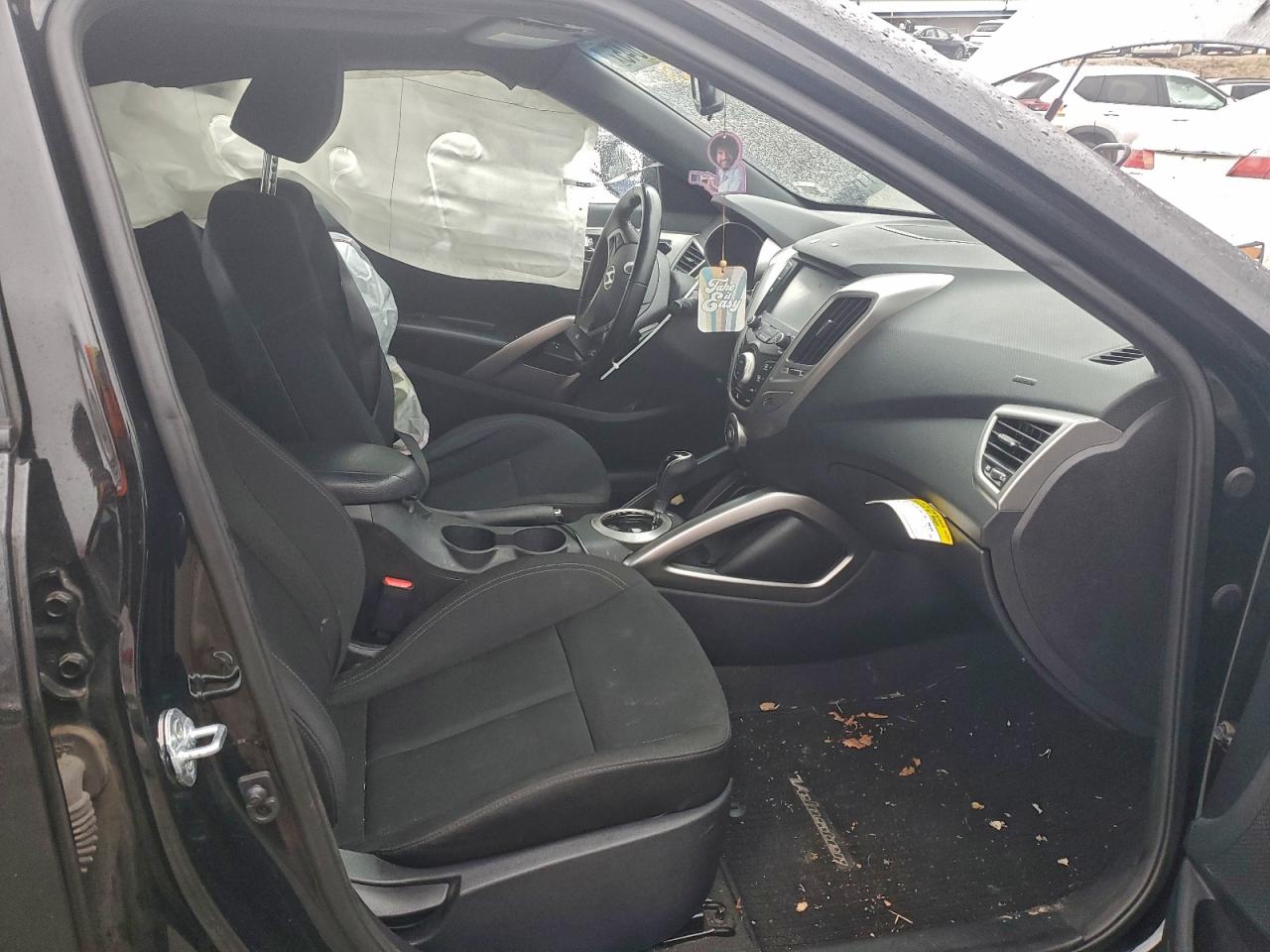 2017 HYUNDAI VELOSTER photo 7
