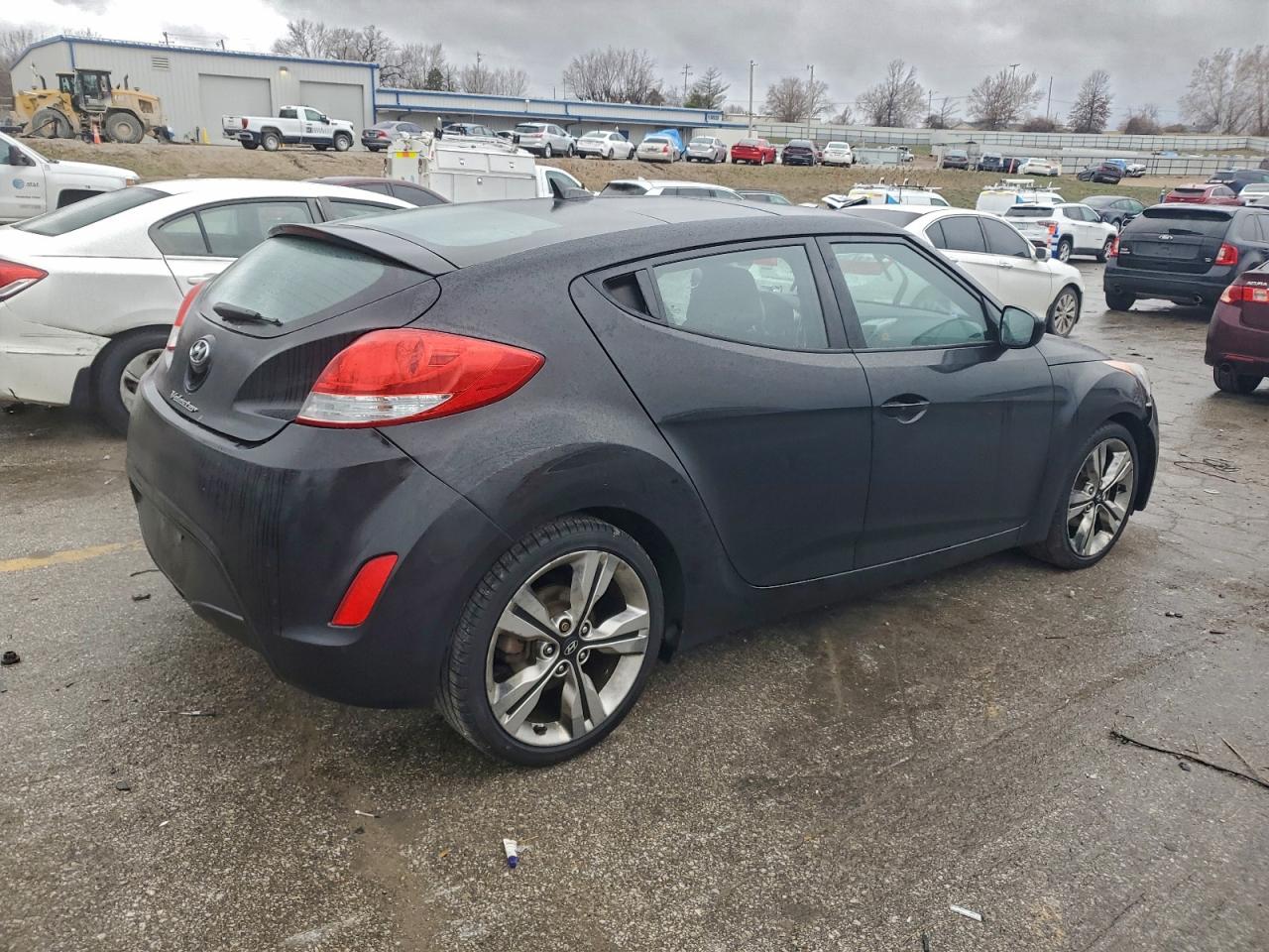 2017 HYUNDAI VELOSTER photo 3