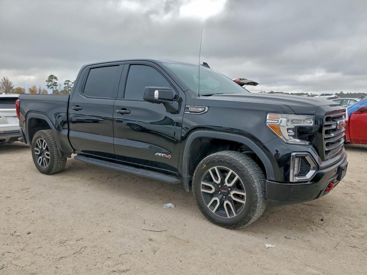 2021 GMC SIERRA K1500 AT4 photo 7