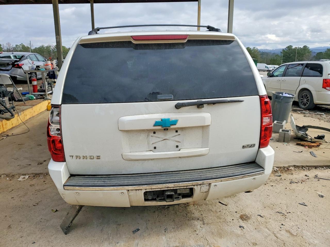 2011 CHEVROLET TAHOE C1500 LTZ photo 11