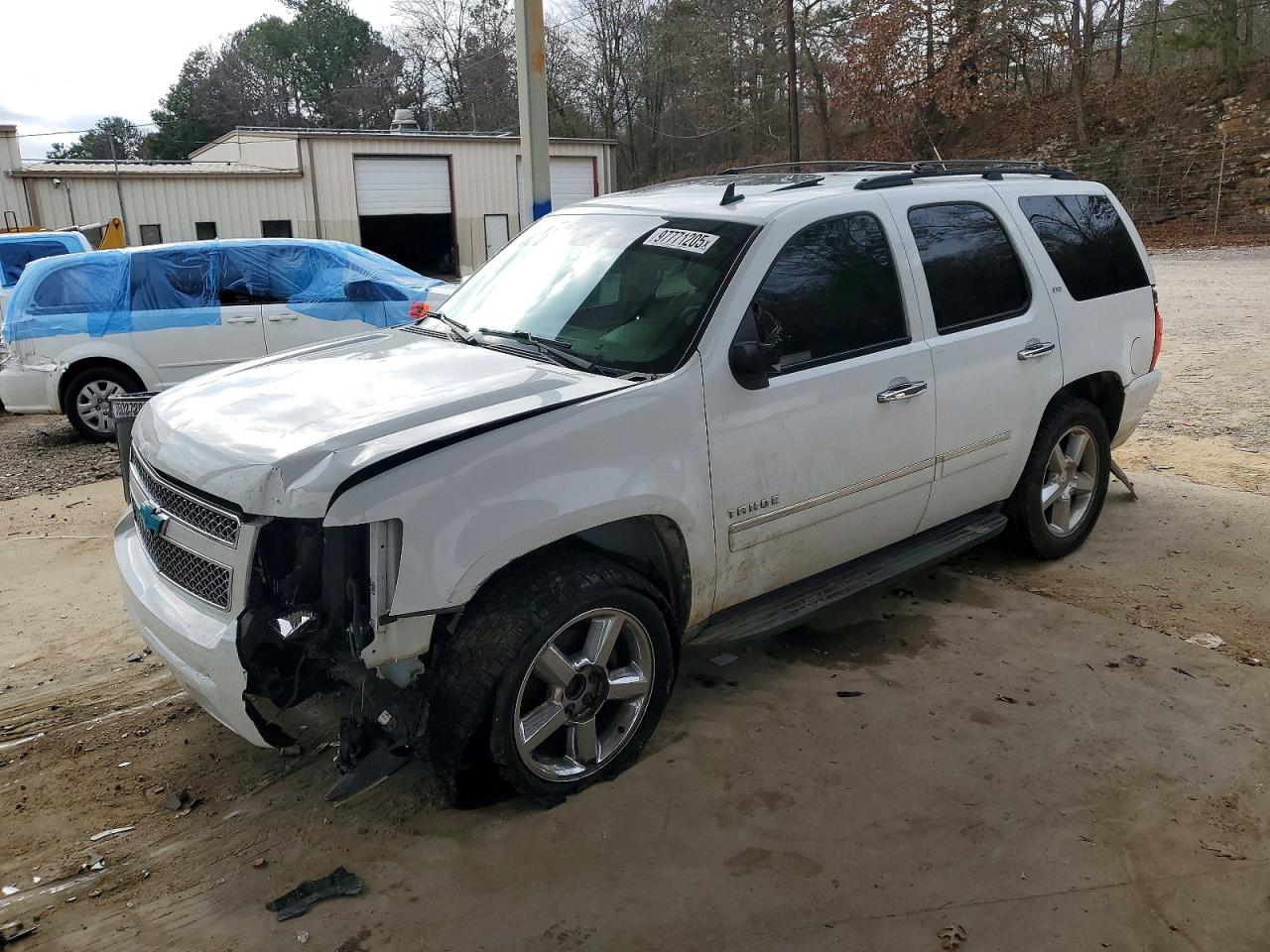 2011 CHEVROLET TAHOE
