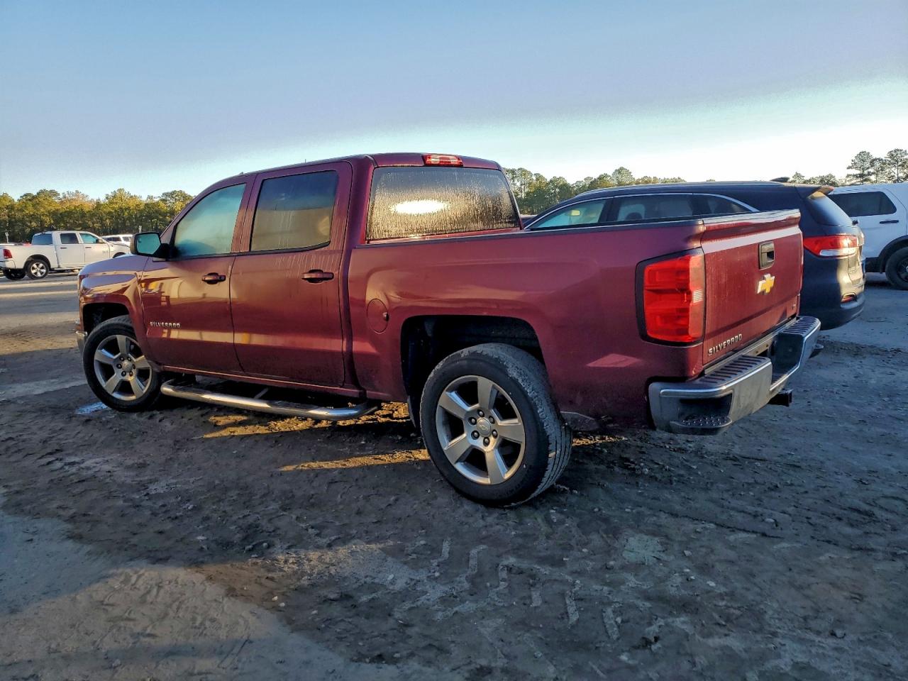 2014 CHEVROLET SILVERADO C1500 LT photo 2