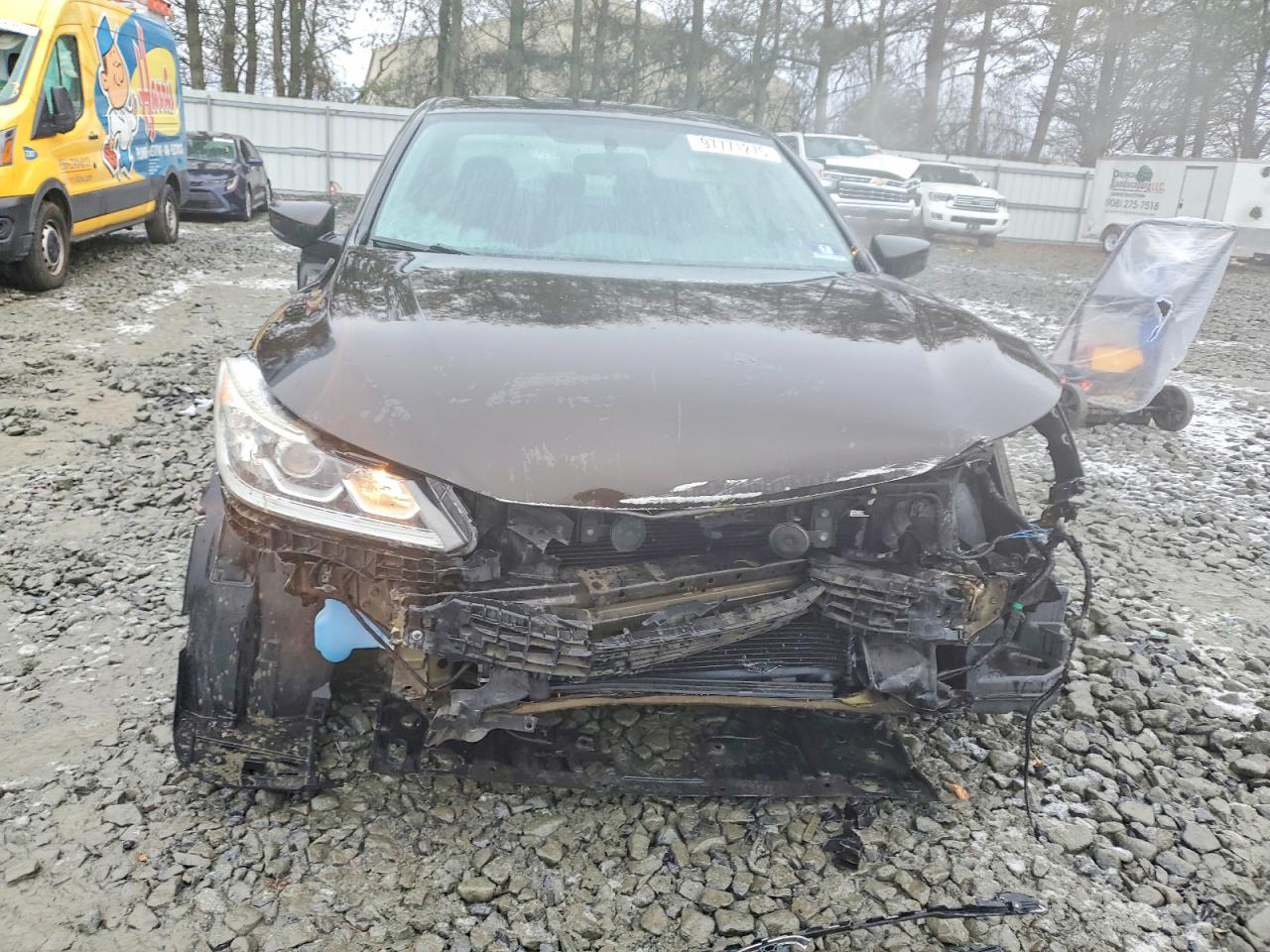 2017 HONDA ACCORD LX photo 9