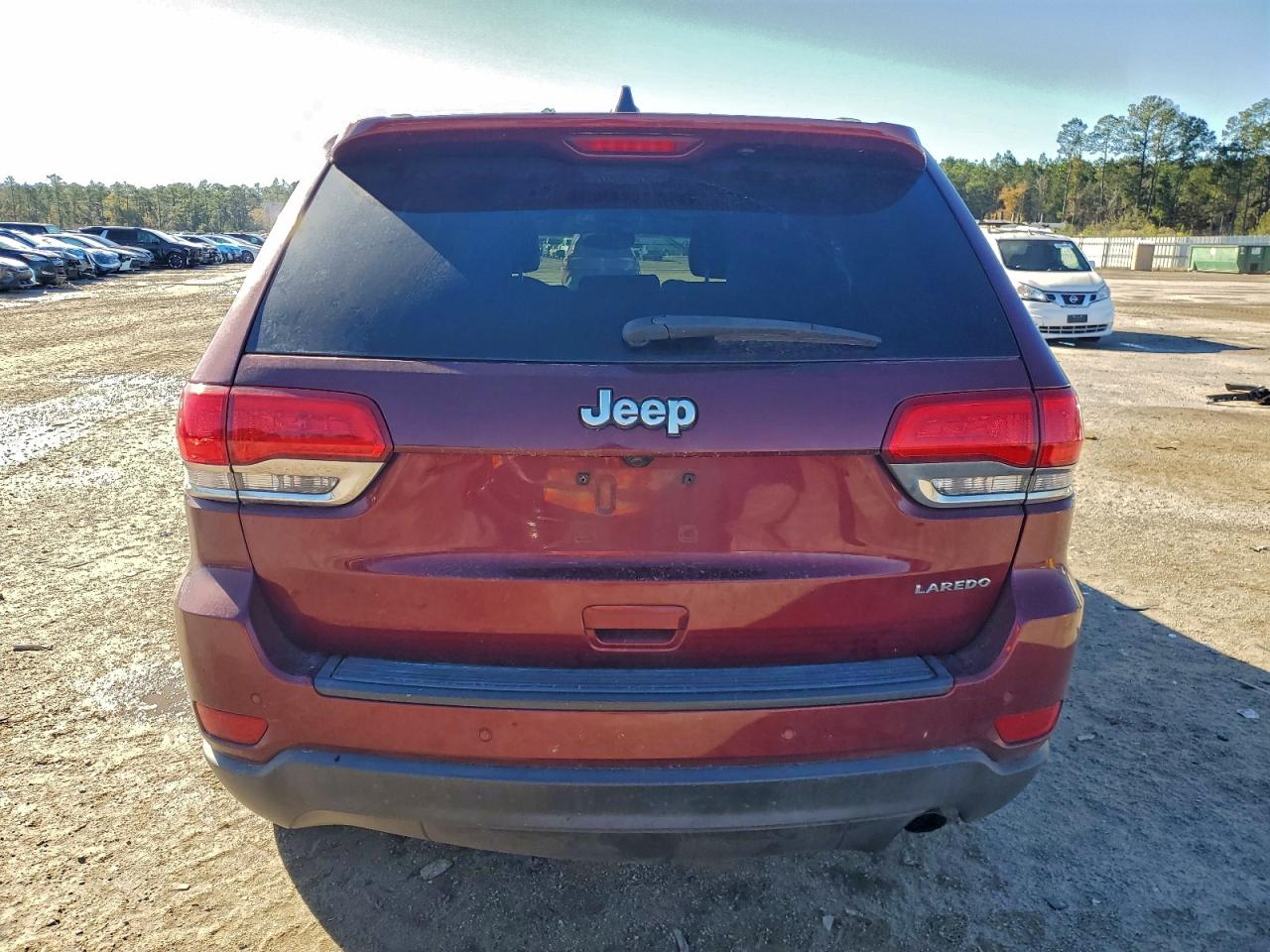 2018 JEEP GRAND CHEROKEE LAREDO photo 6
